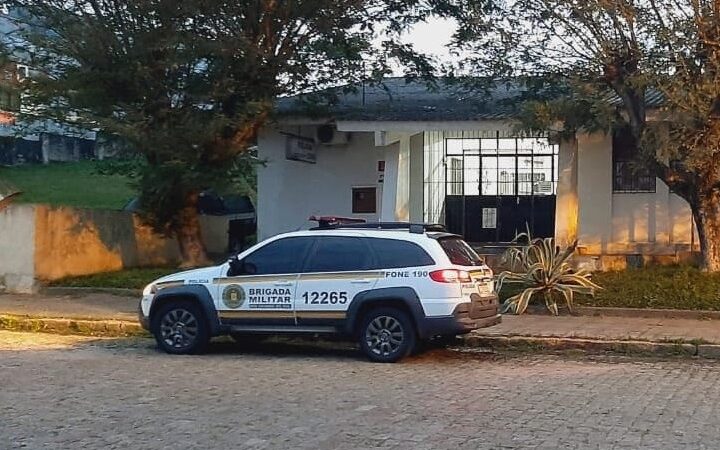 Brigada Militar prende homem por violência doméstica contra mulher no Bairro Lôndero