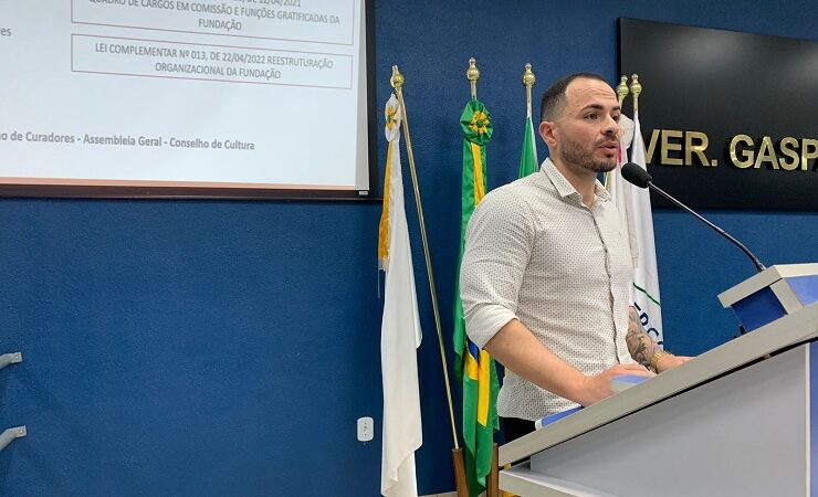 Vice-prefeito fala na Câmara sobre ações da cultura e esporte no município de São Sepé