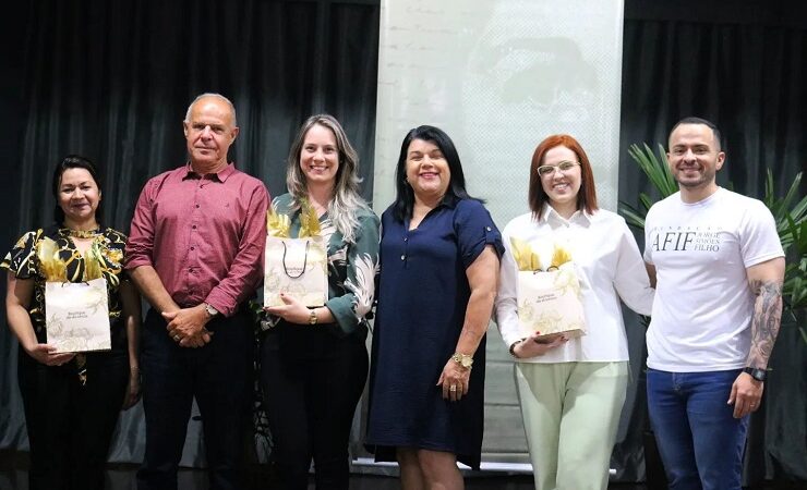 Feira do Livro 2022: Premiação do II Concurso Literário Clara Gazen