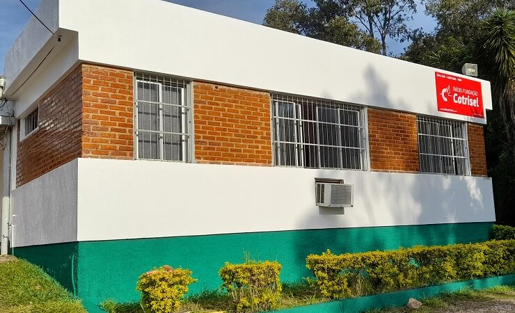 Rádio Cotrisel é autorizada a migrar de AM para FM