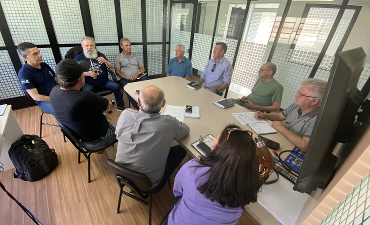 Prefeitura Municipal de São Sepé realiza reunião sobre produção de uvas no município