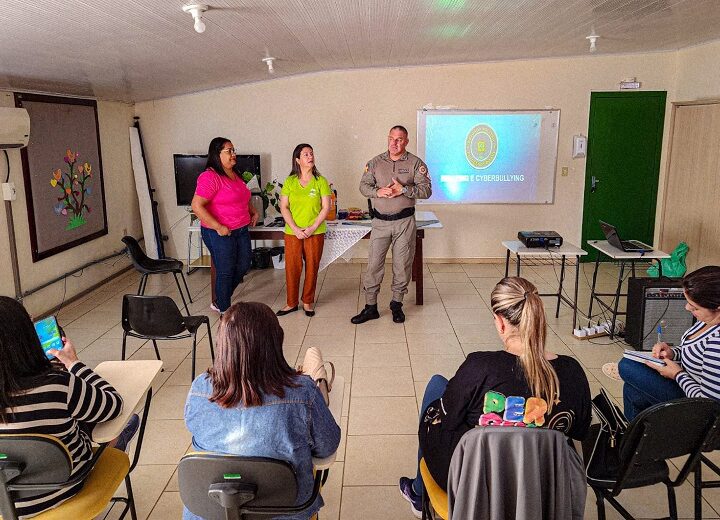 Brigada Militar de Formigueiro e Conselho Tutelar realizam ação sobre Bullyng e Cyberbullying