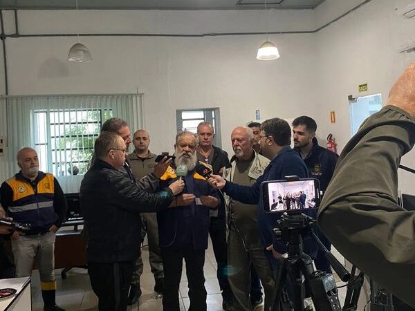 Prefeito Municipal convoca gabinete de crise para gerenciar situação das águas no município