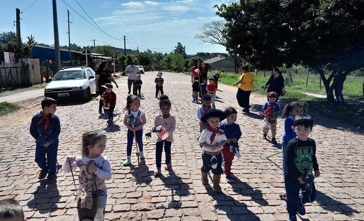 Cavalgada EMEI Dona Anita: cultivando as tradições gaúchas desde a Primeira Infância