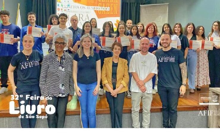 Primeira noite da 32ª Feira do Livro de São Sepé destaca premiação do IV Concurso Literário Clara Gazen