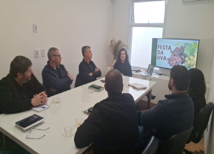 São Sepé/RS sedia encontro preparatório para a Festa da Uva Regional 2026