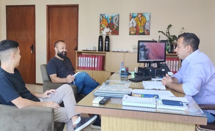 Presidente do Legislativo realiza visita institucional ao Executivo em São Sepé