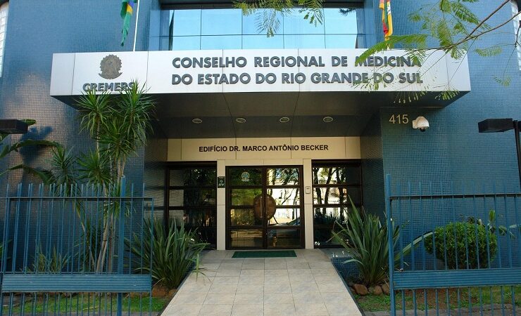 Cremers divulga nota oficial sobre a possível retomada do Programa Mais Médicos