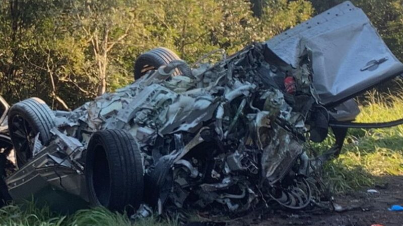 Colisão Fatal na BR-290, próximo a Pantano Grande, deixa três pessoas mortas