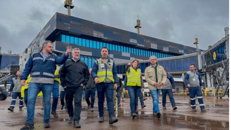 Aeroporto de Porto Alegre/RS poderá reabrir em dezembro