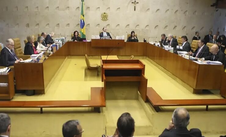 STF confirma legalidade de símbolos religiosos em órgãos públicos