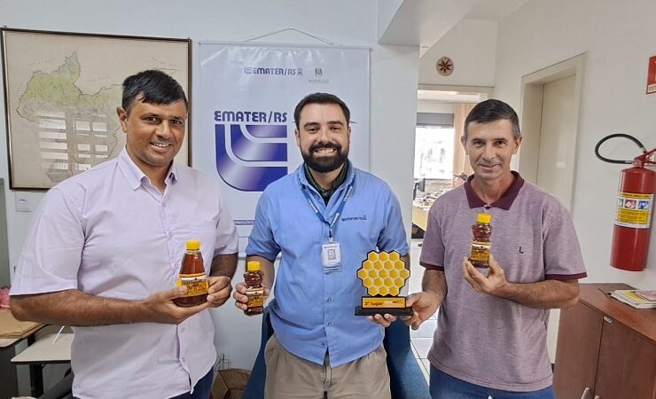 Mel de São Sepé e premiado pela 2ª vez em Seminário Estadual