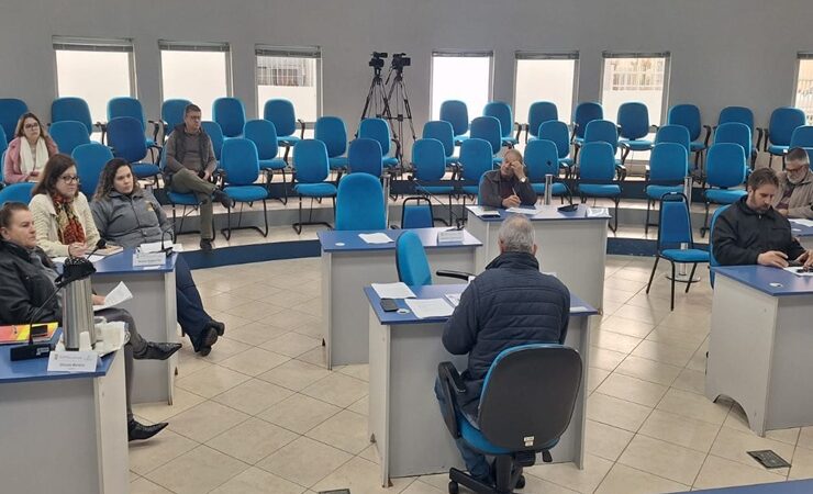 Vereadores reúnem-se com a Secretária de Educação para discutir segurança nas escolas