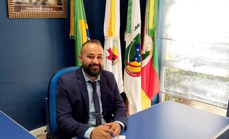 Claudiocir Ferreira é empossado presidente da Câmara de Vereadores de São Sepé