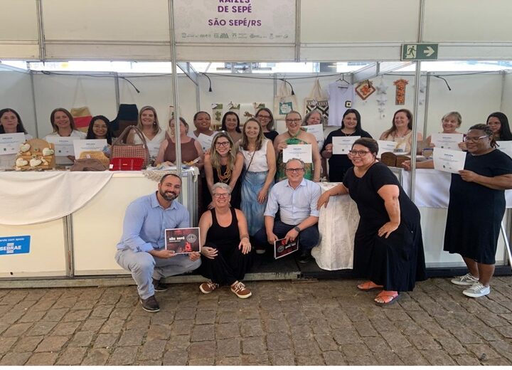 Catálogo de Artesãos do município é lançado na Festa da Uva