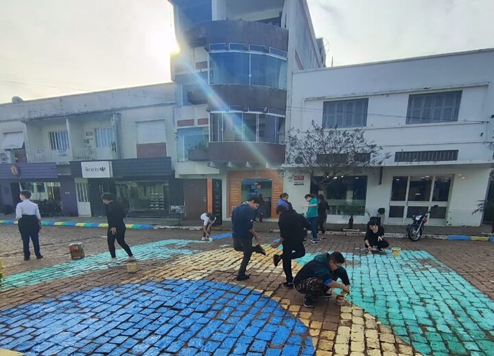 Rua Antão de Farias se transforma na “Rua da Copa” e encanta a comunidade sepeense